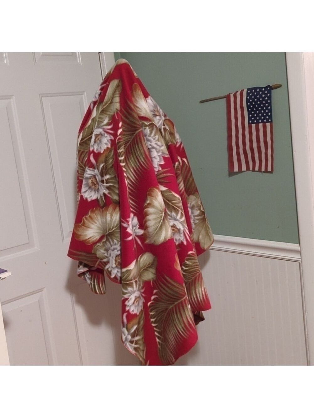 Kahala Creations Fleece Lap Blanket Tropical Flowers Hawaii USA